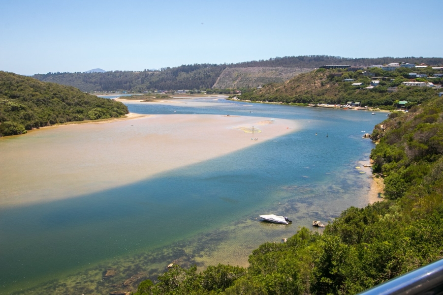 4 Bedroom Property for Sale in Kingfisher Creek Western Cape